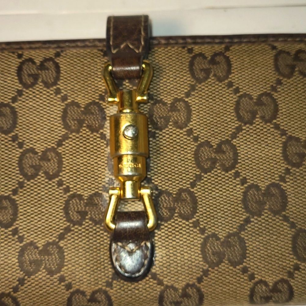 Authentic Gucci GG Monogram Wallet - Picture 5 of 11